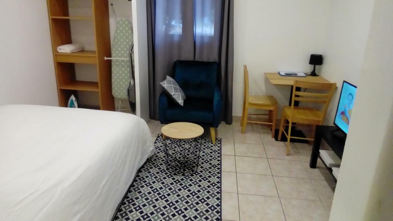 Appartement Aad1 Clamart 200 M Du Tramway T6 St Pave Blc Avec Cuisine Separee Εξωτερικό φωτογραφία